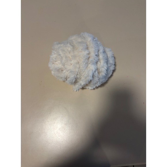 Accessories - Cream White Faux fur white yarn